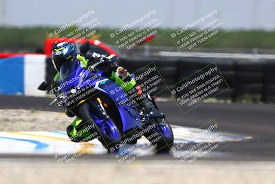 media/Jun-07-2025-TrackDaz (Sat) [[4413525952]]/B Group/1220pm (Turn 1)/